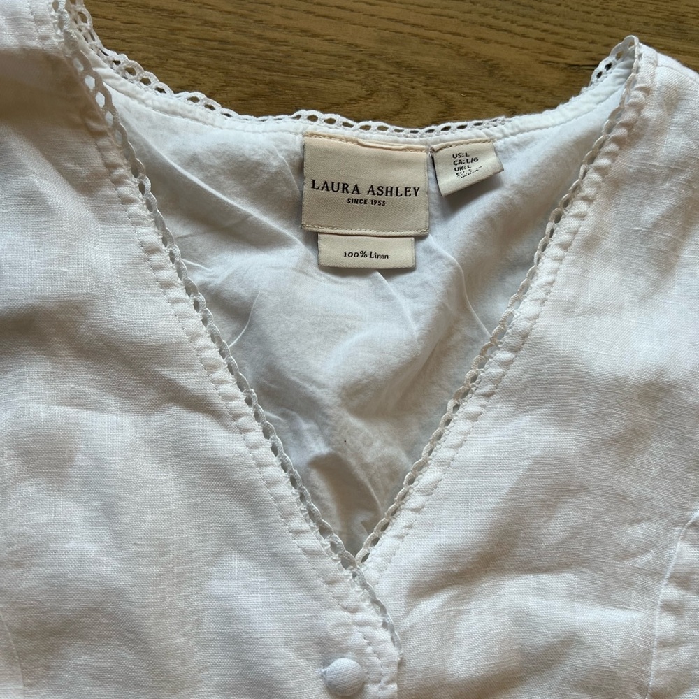 Laura Ashley vest and linen pants set - Picture 4 of 4